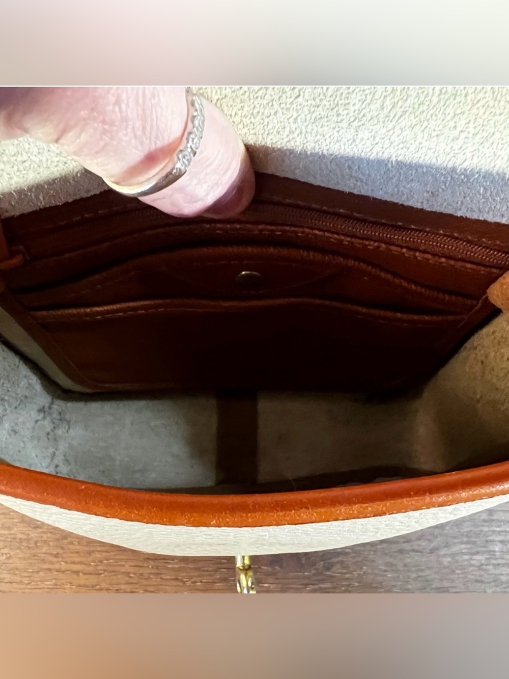 Vintage Dooney & Bourke AWL Square Carrier Crossbody Top Handle Bag USA British - Picture 14 of 16